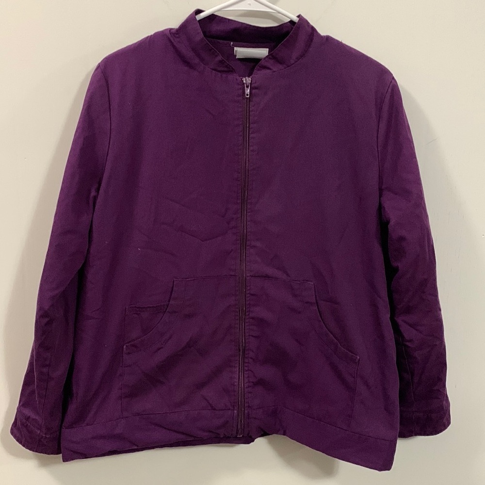 Uniform Advantage Scrubs lined jacket - see measurements for size good condition